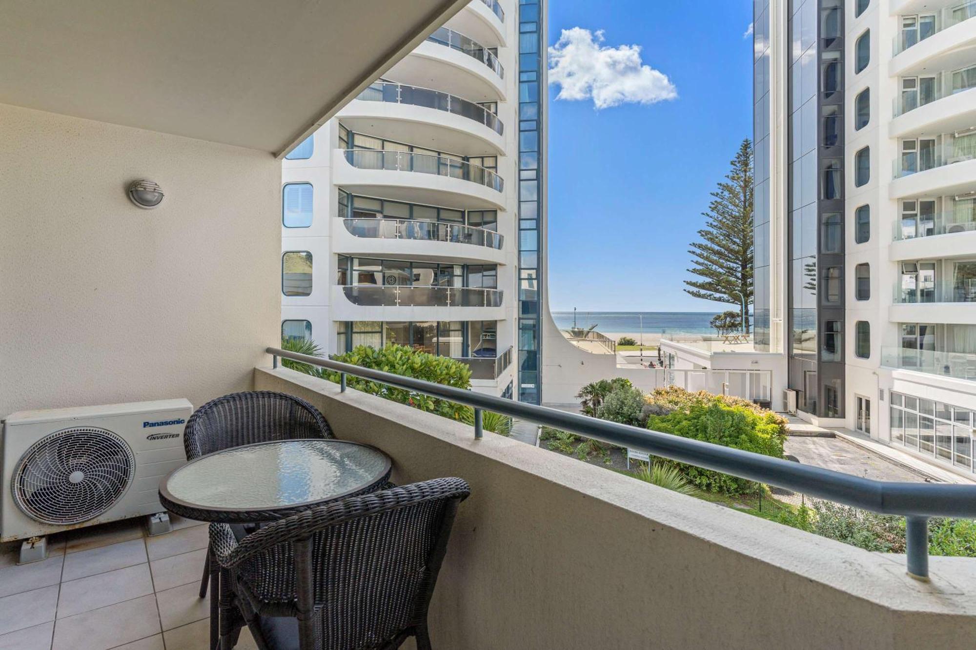 Beach Side Bliss - Oceanside Mount Maunganui Exterior foto